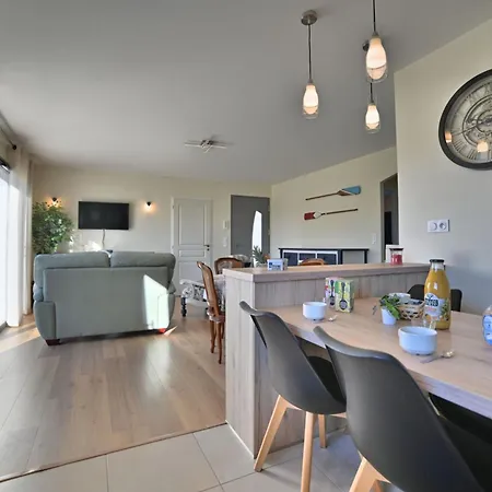 L'antioche By Interhome * Le Chateau-d'Oleron